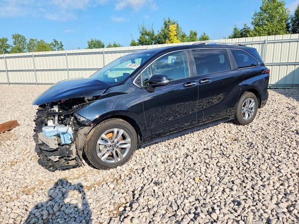 2024 TOYOTA SIENNA