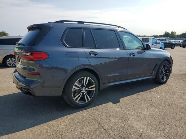 2021 BMW X7 M50i