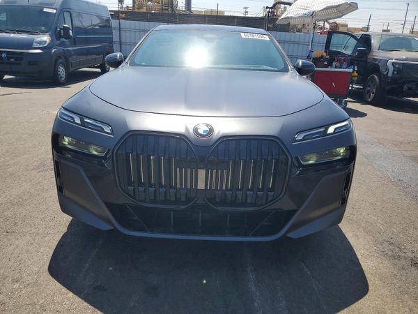 2025 BMW I7