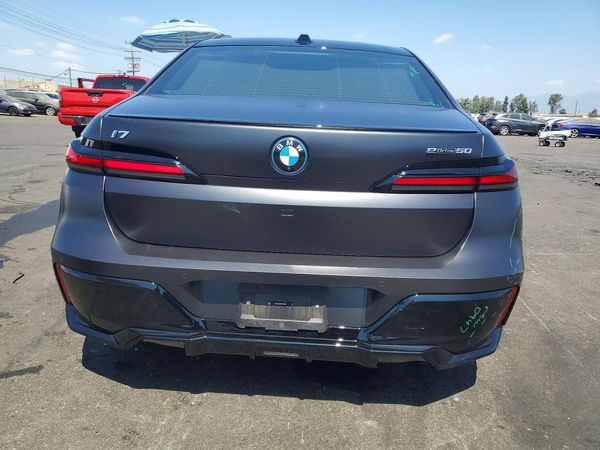 2025 BMW I7