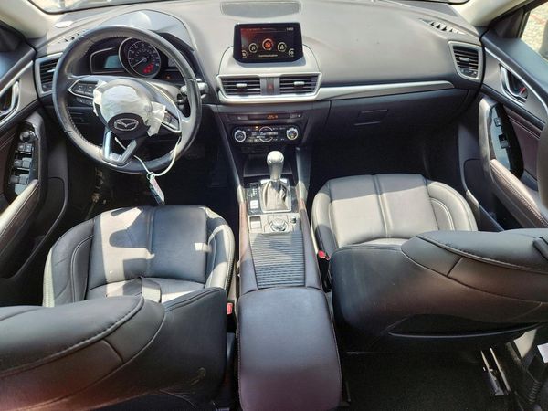2018 MAZDA 3 Touring