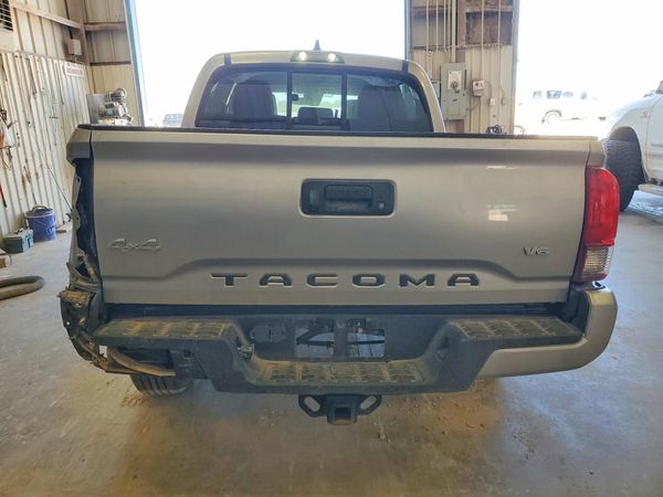 2020 TOYOTA TACOMA SR5
