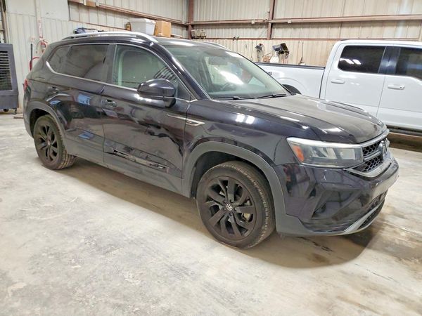 2022 VOLKSWAGEN TAOS SE
