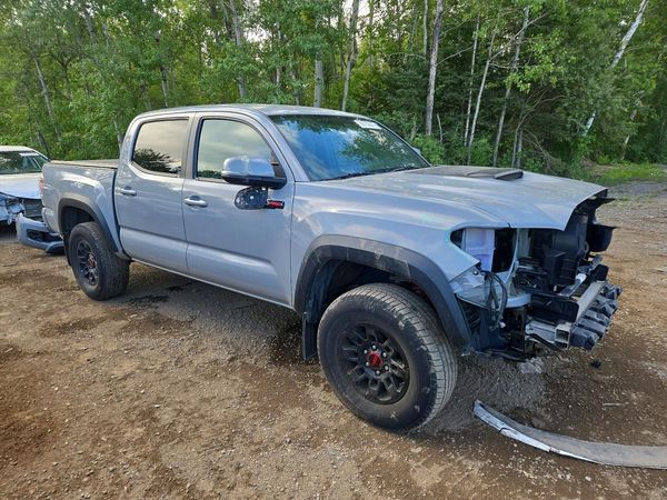 2017 TOYOTA TACOMA