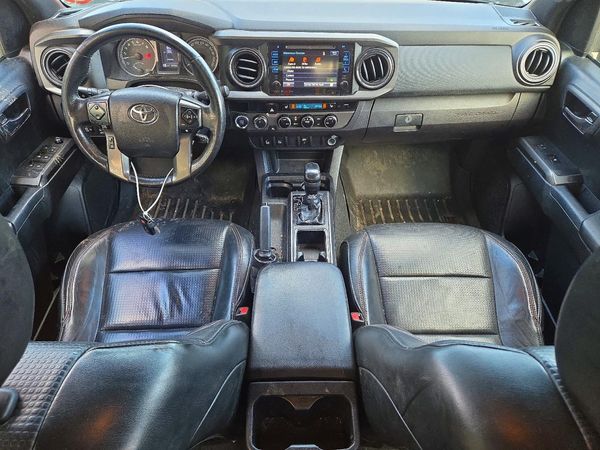 2017 TOYOTA TACOMA