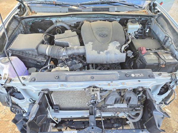 2017 TOYOTA TACOMA