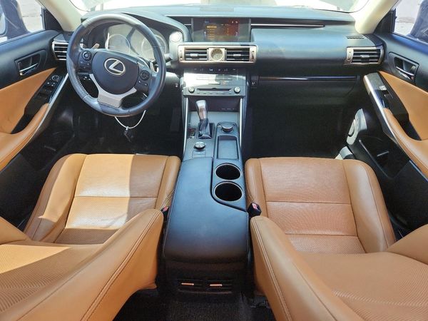 2015 LEXUS IS 250