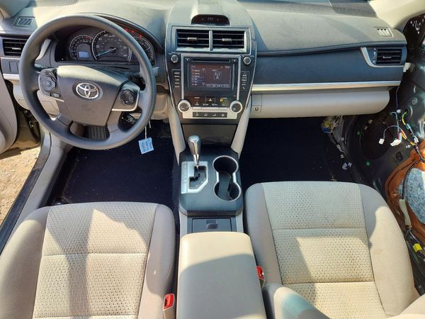 2014 TOYOTA CAMRY