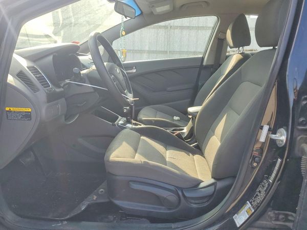 2017 KIA FORTE LX Base