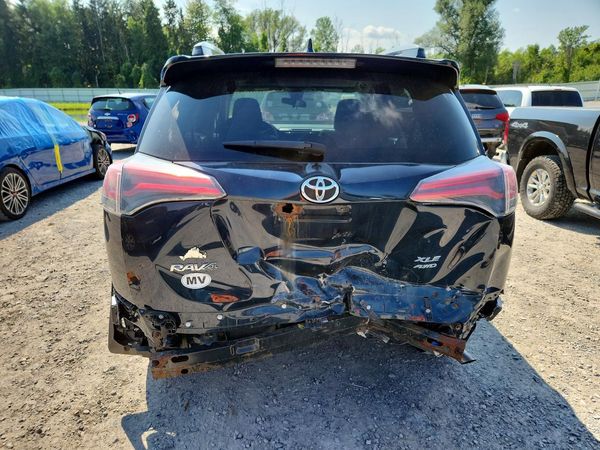 2017 TOYOTA RAV4 XLE