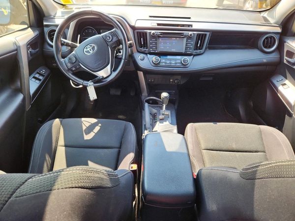 2017 TOYOTA RAV4 XLE