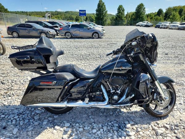 2017 HARLEY-DAVIDSON FLHXSE