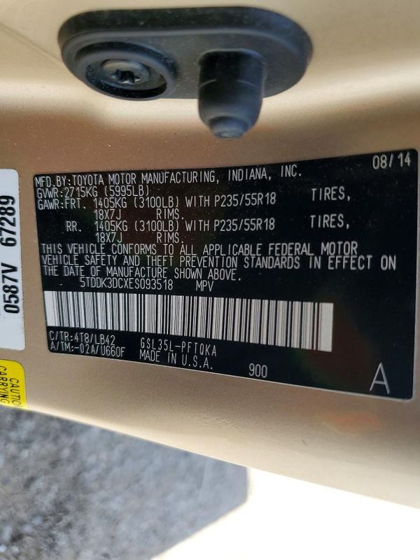 2014 TOYOTA SIENNA — VINS