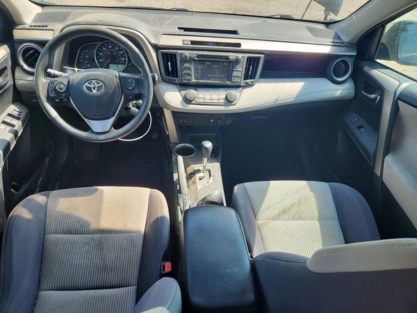 2015 TOYOTA RAV4