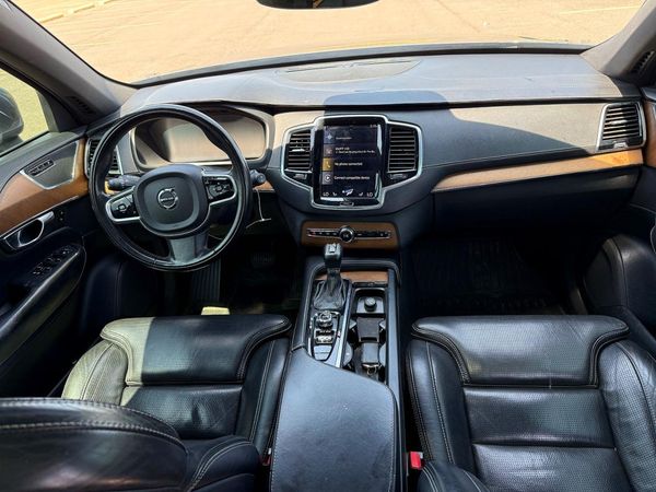 2017 VOLVO XC90 Inscription