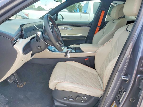 2026 GENESIS GV70