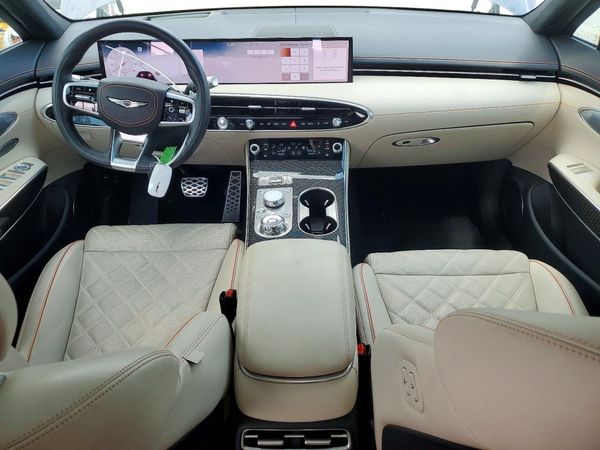 2026 GENESIS GV70