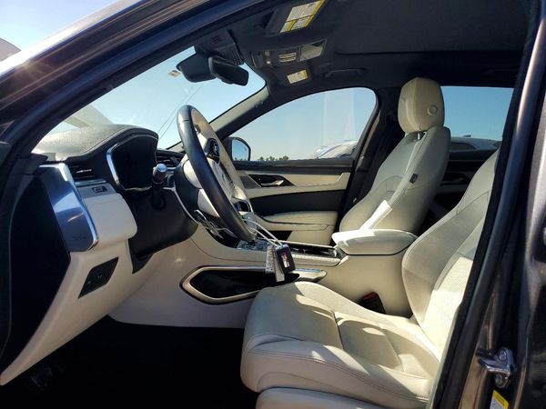 2025 JAGUAR F-PACE