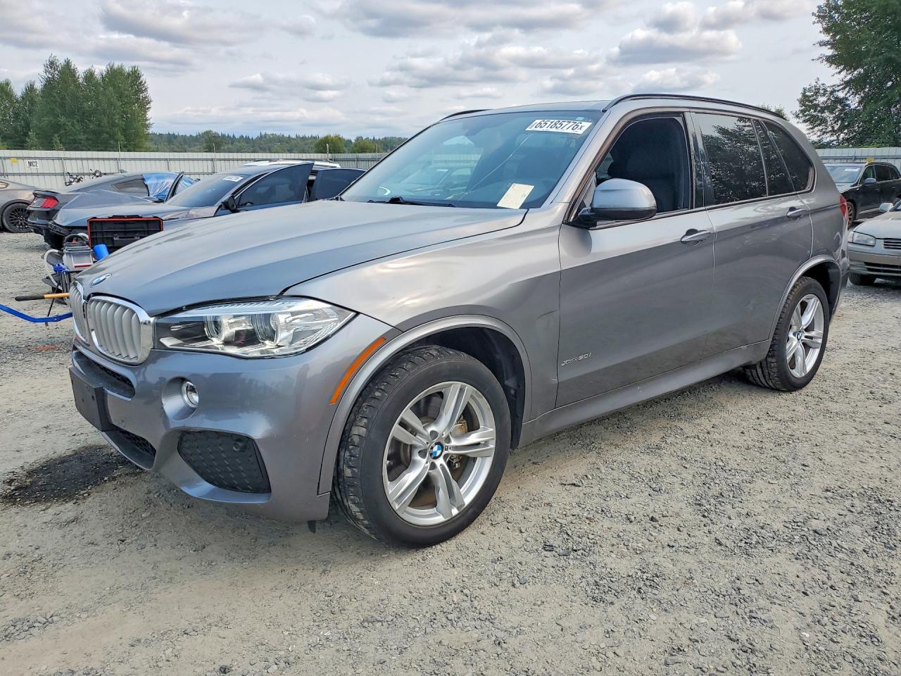 2015 BMW X5 xDrive50i — Front 3/4