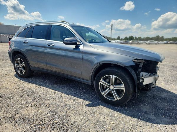 2016 MERCEDES-BENZ GLC GLC300 Base-4M