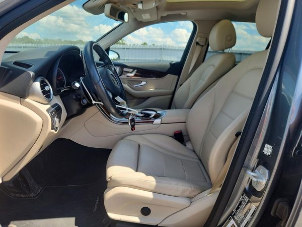 2016 MERCEDES-BENZ GLC GLC300 Base-4M