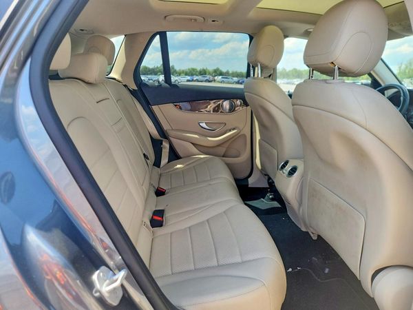 2016 MERCEDES-BENZ GLC GLC300 Base-4M