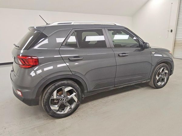 2024 HYUNDAI VENUE SEL / Limited