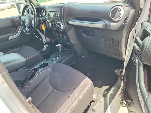 2014 JEEP WRANGLER Sahara — CKPT
