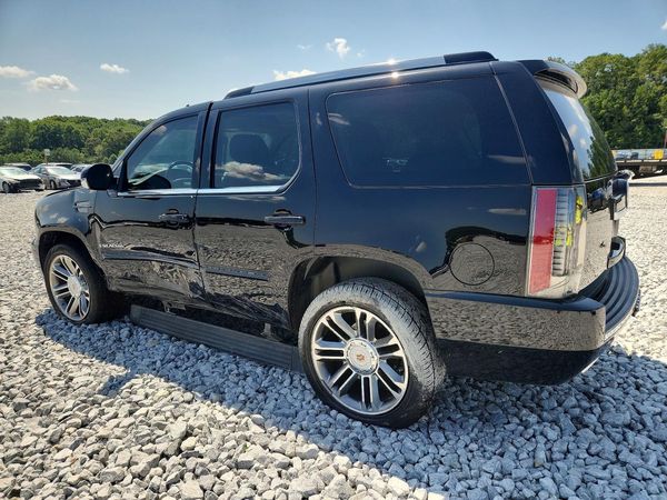 2013 CADILLAC ESCALADE Premium