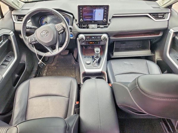 2020 TOYOTA RAV4