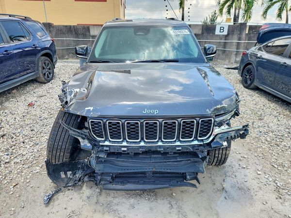 2022 JEEP GRAND CHEROKEE