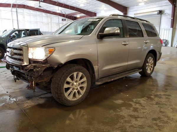 2013 TOYOTA SEQUOIA
