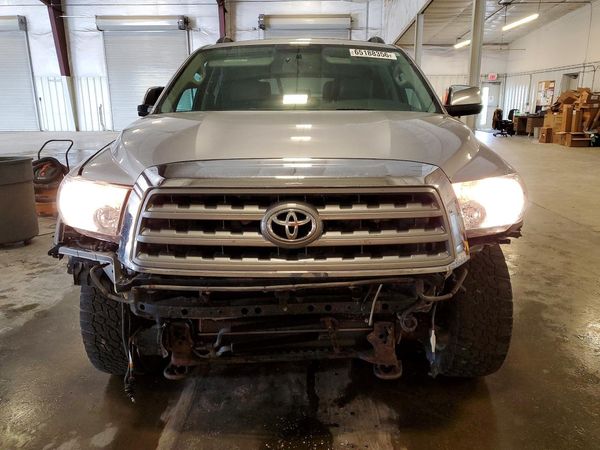 2013 TOYOTA SEQUOIA Limited