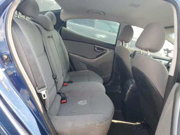 2015 HYUNDAI ELANTRA GLS(Middle)