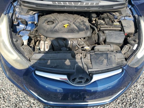 2015 HYUNDAI ELANTRA GLS(Middle)