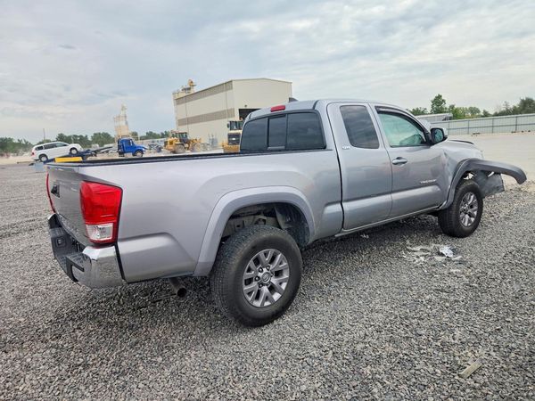 2016 TOYOTA TACOMA