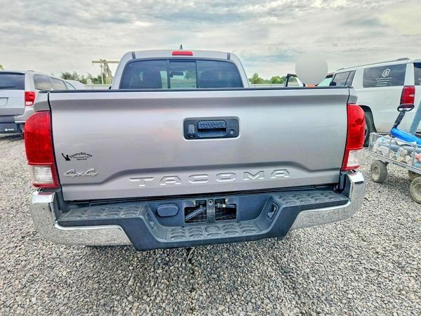 2016 TOYOTA TACOMA