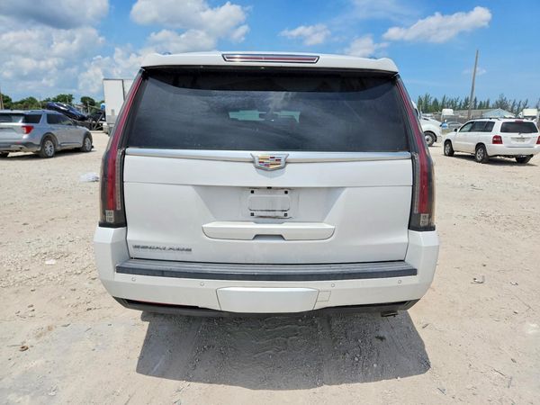 2018 CADILLAC ESCALADE