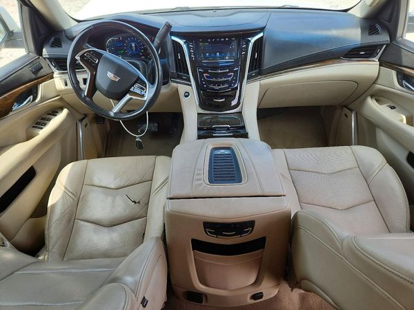 2018 CADILLAC ESCALADE