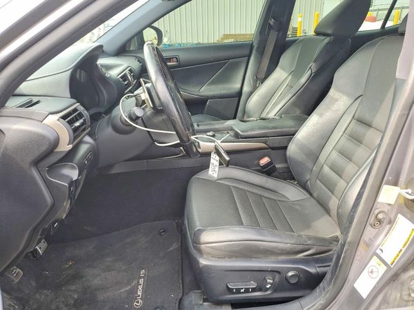 2017 LEXUS IS