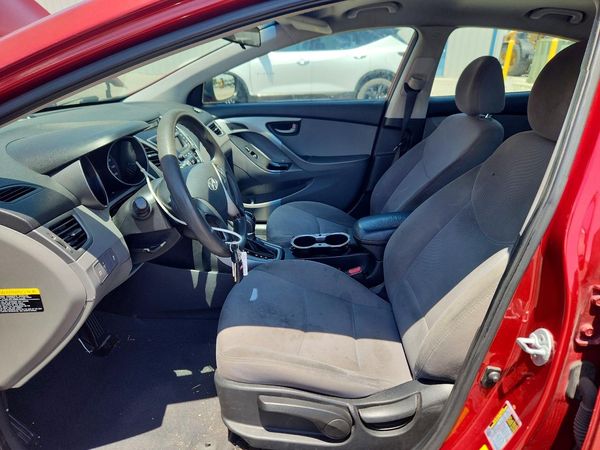 2014 HYUNDAI ELANTRA