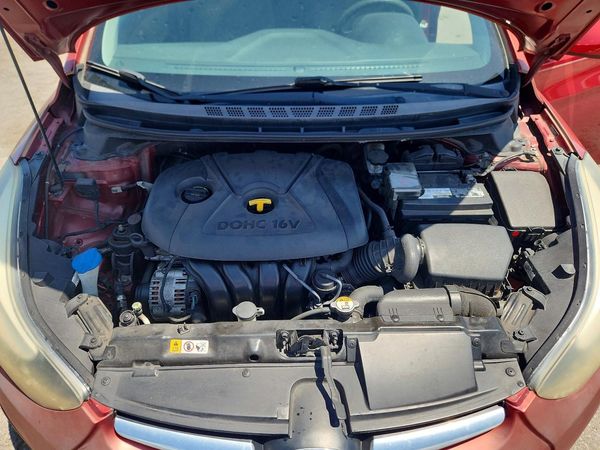 2014 HYUNDAI ELANTRA