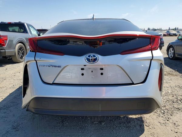 2018 TOYOTA PRIUS Plus/Premium/Advanced