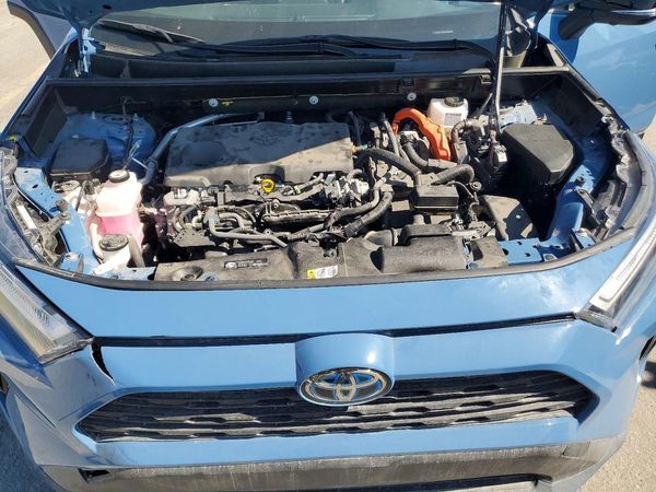 2024 TOYOTA RAV4 XSE