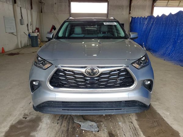 2021 TOYOTA HIGHLANDER