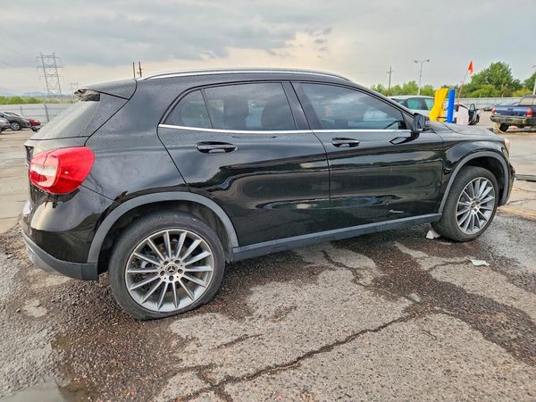 2018 MERCEDES-BENZ GLA
