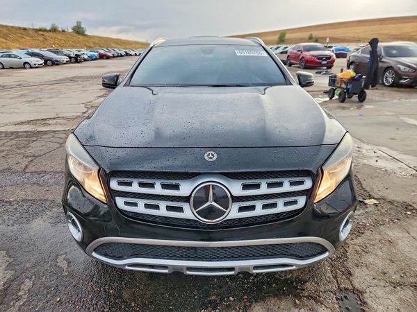 2018 MERCEDES-BENZ GLA