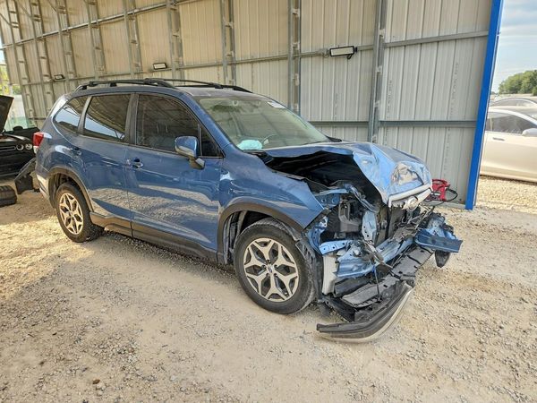 2020 SUBARU FORESTER