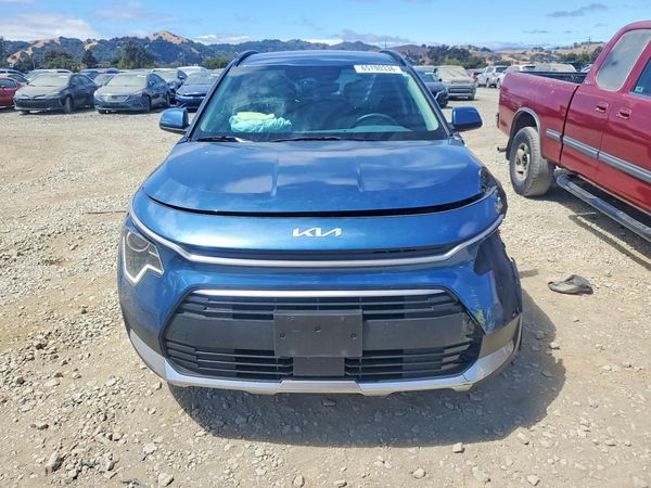 2023 KIA NIRO EX