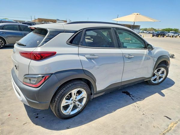 2022 HYUNDAI KONA